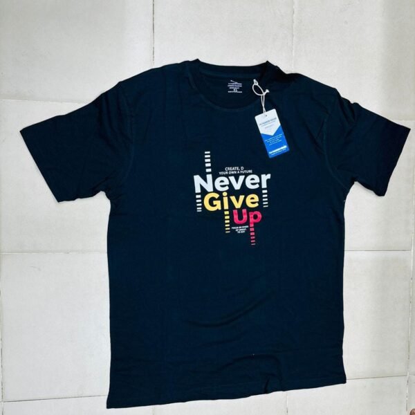 Never Give Up-Black T-shirt